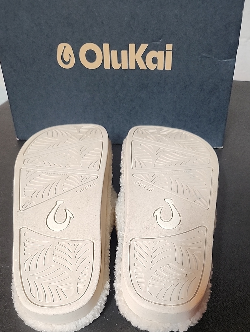 OluKai Kipea Sherpa Flip-Flop Slides in Cream - Picture 7 of 7